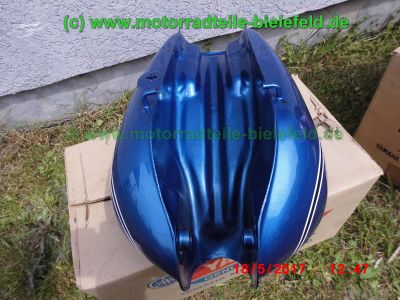 Yamaha_AS3_CS3_CS5_RD125_RD200_RD250_2x_original_NOS_Tank_reservoir_398-24110_39824110-28.jpg