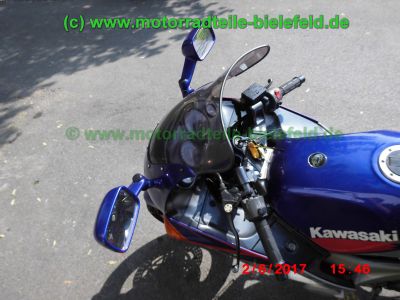Kawasaki_ZZR600E_silber-blau_Glitter_Typ_ZX600E_–_Technik_wie_ZZ-R_600_D_E_ZX600D-100.jpg