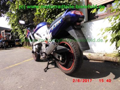 Kawasaki_ZZR600E_silber-blau_Glitter_Typ_ZX600E_–_Technik_wie_ZZ-R_600_D_E_ZX600D-43.jpg