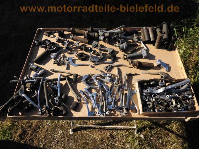 Oldtimer_Veteranen_Karton_1_-_Hebel_Griffe_Kleinteile_2.jpg