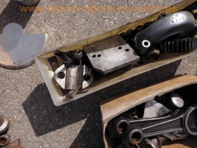 Oldtimer_Veteranen_Ersatzteile_spare-parts_spares_Mix_05_208_.jpg