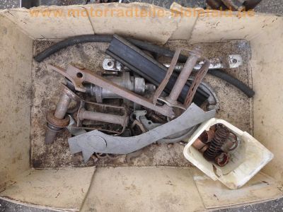 Oldtimer_Veteranen_Motor-Teile_engine_spares_spare-parts_17_.jpg