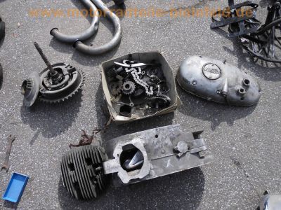 Oldtimer_Veteranen_Motor-Teile_engine_spares_spare-parts_193_.jpg