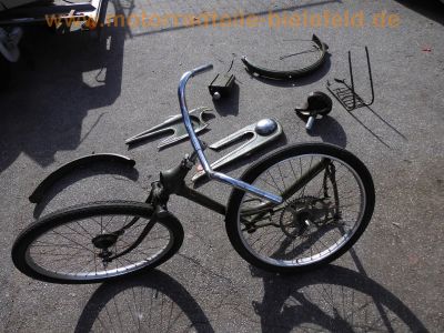 Triumph_Knirps_Fahrrad_mit_fehlendem_Hilfsmotor_Originallack_48_.jpg
