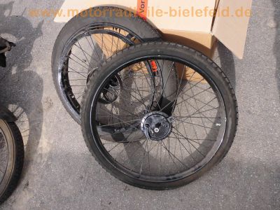 Oldtimer_Veteranen_Räder_Reifen_Felgen_wheels_Tires_rims_63.jpg