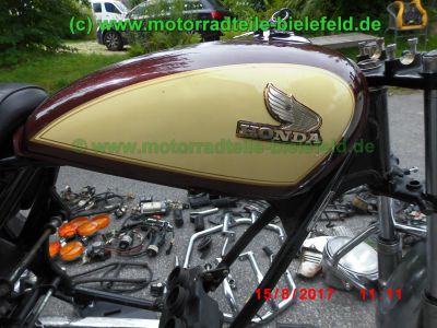 Honda_CB650C_RC05_HH_creme-bordeaux_zerlegt_Sturzbuegel_crash-bars_-_Teile_Ersatzteile_parts_spares_spare-parts_ricambi_repuestos_wie_CB_650_C_RC03_RC08-19.jpg
