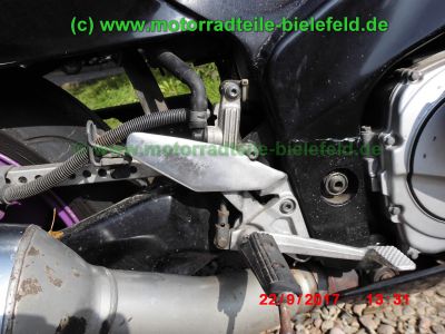 Yamaha_FZR1000_3GM_EXUP_schwarz-lila_144PS_2Hd_HU_06-2019_USD-Gabel_gepflegt_unverbastelt_–_wie_3LE_3LF_3LK-61.jpg