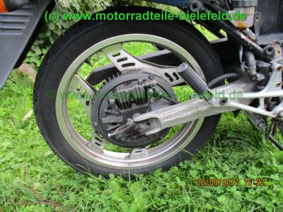 Honda_CBX550F_PC04_rolling_Chassis_3x_gekapselte_belueftete_Scheibenbremse_Tank_OK_für_Teile_Ersatzteile_parts_spares_spare-parts_ricambi_repuestos-29.jpg