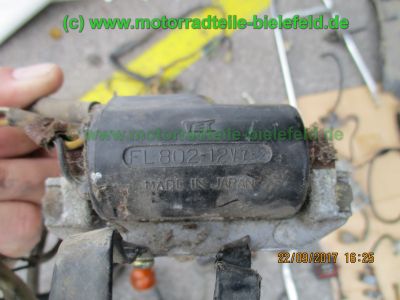 Honda_CJ250T_Twin_gelb_Oldtimer-Wrack_Vergaser_Keihin_762A_orig_Auspuff_2-1_–_Teile_Ersatzteile_parts_spares_spare-parts_ricambi_repuestos_wie_CB250G_CB360G_CJ360T-101.jpg