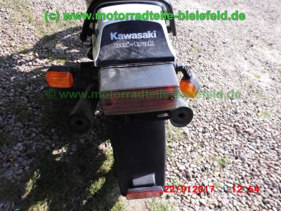 Kawasaki_GPZ305_weiss-blau_EX305B_Halbschale_Belt-Drive_Riemen-Antrieb_original_Auspuff_2-2_KHI_K_070_–_wie_ER_EX_Z_250_305_A_B_GP-58.jpg