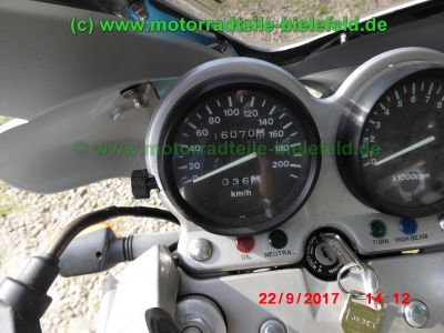 Suzuki_GS500E_GM51B_gruen_46PS_16tkm_tiefer_gelegt_GIVI_Halbschalen_-Verkleidung_Sturzbuegel_Hepco-Becker_Gepaecktraeger_Koffertraeger_Motor_M502_sehr_gepflegt-52.jpg