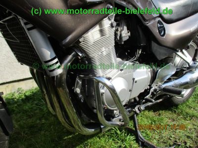 Suzuki_GSX1100G_GV74A_bronze_Kardan-Tourer_WP-Federn_Stahlflex_Weiss_Halbschalen_-Verkleidung_Sturzbuegel_Hepco-Becker_Gepaecktraeger_Koffertraeger_Motor_V718_1127ccm-90.jpg