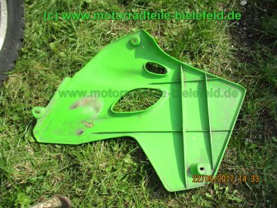 Kawasaki_KLX650C_Hard-Enduro_gruen_1Hd_33kW_EZ93_ausser_Betrieb_2006_USD-Gabel_grosser_Acerbis-Tank_Motor_-15.jpg