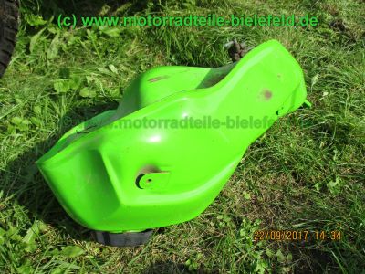 Kawasaki_KLX650C_Hard-Enduro_gruen_1Hd_33kW_EZ93_ausser_Betrieb_2006_USD-Gabel_grosser_Acerbis-Tank_Motor_-23.jpg