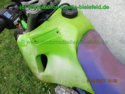 Kawasaki_KLX650C_Hard-Enduro_gruen_1Hd_33kW_EZ93_ausser_Betrieb_2006_USD-Gabel_grosser_Acerbis-Tank_Motor_-68.jpg