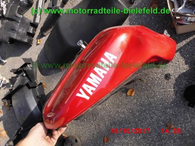 Yamaha_FZS600_Fazer_RJ02_rot_zerlegt_-_Ersatzteile_Teile_parts_spares_spare-parts_ricambi_repuestos_wie_FZ1_FZ6_FZR600R_YZF600R-115.jpg