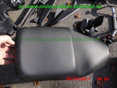 Yamaha_FZS600_Fazer_RJ02_rot_zerlegt_-_Ersatzteile_Teile_parts_spares_spare-parts_ricambi_repuestos_wie_FZ1_FZ6_FZR600R_YZF600R-121.jpg
