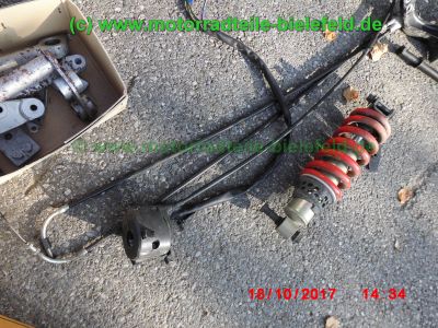 Yamaha_FZS600_Fazer_RJ02_rot_zerlegt_-_Ersatzteile_Teile_parts_spares_spare-parts_ricambi_repuestos_wie_FZ1_FZ6_FZR600R_YZF600R-125.jpg