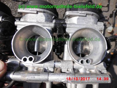 Yamaha_FZS600_Fazer_RJ02_rot_zerlegt_-_Ersatzteile_Teile_parts_spares_spare-parts_ricambi_repuestos_wie_FZ1_FZ6_FZR600R_YZF600R-174.jpg