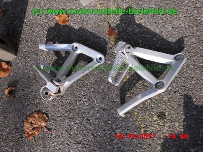 Yamaha_FZS600_Fazer_RJ02_rot_zerlegt_-_Ersatzteile_Teile_parts_spares_spare-parts_ricambi_repuestos_wie_FZ1_FZ6_FZR600R_YZF600R-179.jpg