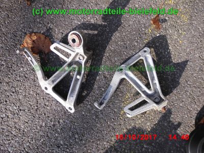 Yamaha_FZS600_Fazer_RJ02_rot_zerlegt_-_Ersatzteile_Teile_parts_spares_spare-parts_ricambi_repuestos_wie_FZ1_FZ6_FZR600R_YZF600R-180.jpg