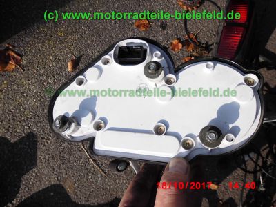 Yamaha_FZS600_Fazer_RJ02_rot_zerlegt_-_Ersatzteile_Teile_parts_spares_spare-parts_ricambi_repuestos_wie_FZ1_FZ6_FZR600R_YZF600R-185.jpg