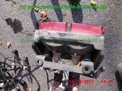 Yamaha_FZS600_Fazer_RJ02_rot_zerlegt_-_Ersatzteile_Teile_parts_spares_spare-parts_ricambi_repuestos_wie_FZ1_FZ6_FZR600R_YZF600R-210.jpg