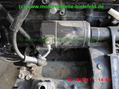 Yamaha_FZS600_Fazer_RJ02_rot_zerlegt_-_Ersatzteile_Teile_parts_spares_spare-parts_ricambi_repuestos_wie_FZ1_FZ6_FZR600R_YZF600R-280.jpg