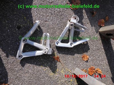 Yamaha_FZS600_Fazer_RJ02_rot_zerlegt_-_Ersatzteile_Teile_parts_spares_spare-parts_ricambi_repuestos_wie_FZ1_FZ6_FZR600R_YZF600R-32.jpg