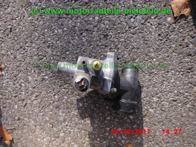 Yamaha_FZS600_Fazer_RJ02_rot_zerlegt_-_Ersatzteile_Teile_parts_spares_spare-parts_ricambi_repuestos_wie_FZ1_FZ6_FZR600R_YZF600R-64.jpg