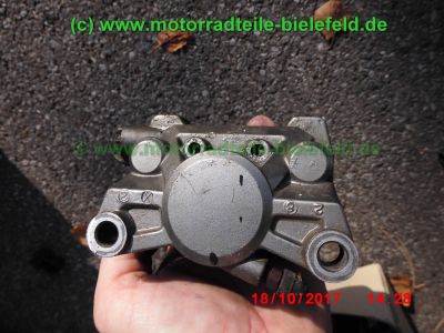 Yamaha_FZS600_Fazer_RJ02_rot_zerlegt_-_Ersatzteile_Teile_parts_spares_spare-parts_ricambi_repuestos_wie_FZ1_FZ6_FZR600R_YZF600R-80.jpg
