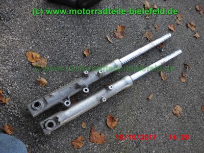 Yamaha_FZS600_Fazer_RJ02_rot_zerlegt_-_Ersatzteile_Teile_parts_spares_spare-parts_ricambi_repuestos_wie_FZ1_FZ6_FZR600R_YZF600R-86.jpg