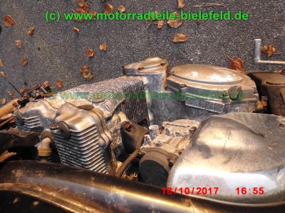 Suzuki_GSF600S_Bandit_GN77B_schwarz_GIVI-Koffertraeger_Gepaecksystem_-_Ersatzteile_Teile_parts_spares_spare-parts_ricambi_repuestos_wie_WVA8_GSX_600_750_F_GN72B_GR78A_GSF_1200_WVA9_GV75A-106.jpg