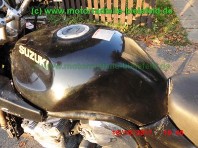 Suzuki_GSF600S_Bandit_GN77B_schwarz_GIVI-Koffertraeger_Gepaecksystem_-_Ersatzteile_Teile_parts_spares_spare-parts_ricambi_repuestos_wie_WVA8_GSX_600_750_F_GN72B_GR78A_GSF_1200_WVA9_GV75A-15.jpg