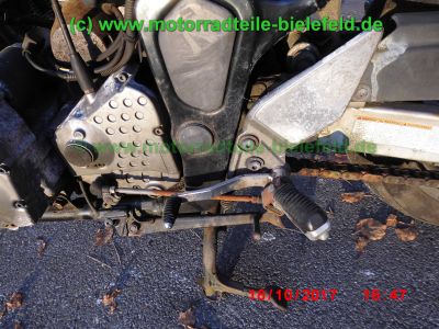 Suzuki_GSF600S_Bandit_GN77B_schwarz_GIVI-Koffertraeger_Gepaecksystem_-_Ersatzteile_Teile_parts_spares_spare-parts_ricambi_repuestos_wie_WVA8_GSX_600_750_F_GN72B_GR78A_GSF_1200_WVA9_GV75A-36.jpg