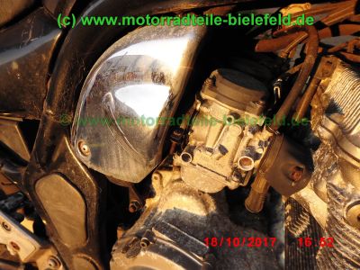 Suzuki_GSF600S_Bandit_GN77B_schwarz_GIVI-Koffertraeger_Gepaecksystem_-_Ersatzteile_Teile_parts_spares_spare-parts_ricambi_repuestos_wie_WVA8_GSX_600_750_F_GN72B_GR78A_GSF_1200_WVA9_GV75A-76.jpg
