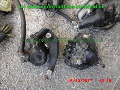 Yamaha_XS400_2A2_zerlegt_2x_SOHC_Motor_Koffertraeger_Gepaecktraeger_-_Teile_Ersatzteile_parts_spares_spare-parts_ricambi_repuestos_wie_3N7_4G5_XS_250_360_1U4_1U5-116.jpg