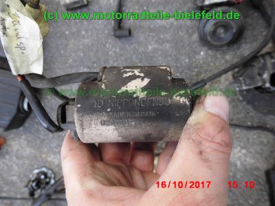 Yamaha_XS400_2A2_zerlegt_2x_SOHC_Motor_Koffertraeger_Gepaecktraeger_-_Teile_Ersatzteile_parts_spares_spare-parts_ricambi_repuestos_wie_3N7_4G5_XS_250_360_1U4_1U5-31.jpg
