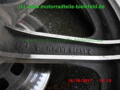 Yamaha_XS400_2A2_zerlegt_2x_SOHC_Motor_Koffertraeger_Gepaecktraeger_-_Teile_Ersatzteile_parts_spares_spare-parts_ricambi_repuestos_wie_3N7_4G5_XS_250_360_1U4_1U5-66.jpg