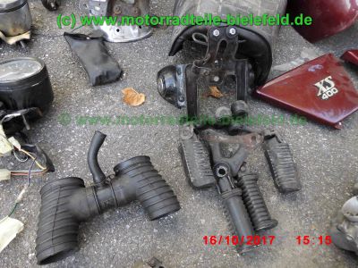 Yamaha_XS400_2A2_zerlegt_2x_SOHC_Motor_Koffertraeger_Gepaecktraeger_-_Teile_Ersatzteile_parts_spares_spare-parts_ricambi_repuestos_wie_3N7_4G5_XS_250_360_1U4_1U5-94.jpg