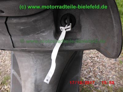 Yamaha_YP125_Majesty_SE06_grau_-_Ersatzteile_Teile_parts_spares_spare-parts_ricambi_repuestos_wie_Cygnus_Maxster_SE03_SE05_MBK_Skyliner_125_SE02_SE06_Flame_Thunder_-31.jpg