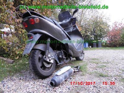 Yamaha_YP125_Majesty_SE06_grau_-_Ersatzteile_Teile_parts_spares_spare-parts_ricambi_repuestos_wie_Cygnus_Maxster_SE03_SE05_MBK_Skyliner_125_SE02_SE06_Flame_Thunder_-39.jpg