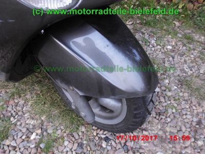 Yamaha_YP125_Majesty_SE06_grau_-_Ersatzteile_Teile_parts_spares_spare-parts_ricambi_repuestos_wie_Cygnus_Maxster_SE03_SE05_MBK_Skyliner_125_SE02_SE06_Flame_Thunder_-61.jpg