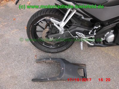 Yamaha_YZF-R125_ABS_RE11_EZ_2016_–_5D7_Ersatzteile_Teile_parts_spares_spare-parts_ricambi_repuestos_wie_YZFR125_RE06_ab_2008-84.jpg
