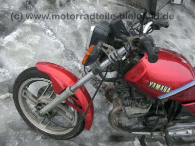 Yamaha_XS_400_XS400_DOHC_12E_rot_36.jpg