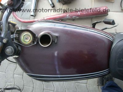 Honda_CB_125_250_CB250_K_K1_K4_rot_81.jpg