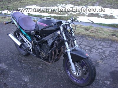 Suzuki_GSX_600_750_GSX600_GN72B_GSX750_GSX600_F_600F_GSX600F_LILA_18.jpg