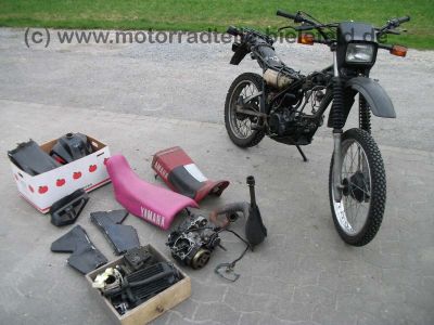 Yamaha_DT125LC_DT_125_DT125_LC_125LC_10V_Enduro_2x_Motor_Sitz_Tank_2.jpg