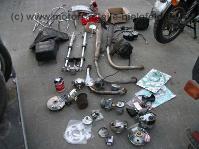 Suzuki_GN400_schwarz_GN_250_400_GN250_Extras__12.jpg