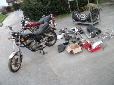 Suzuki_GN400_schwarz_GN_250_400_GN250_Extras__2.jpg